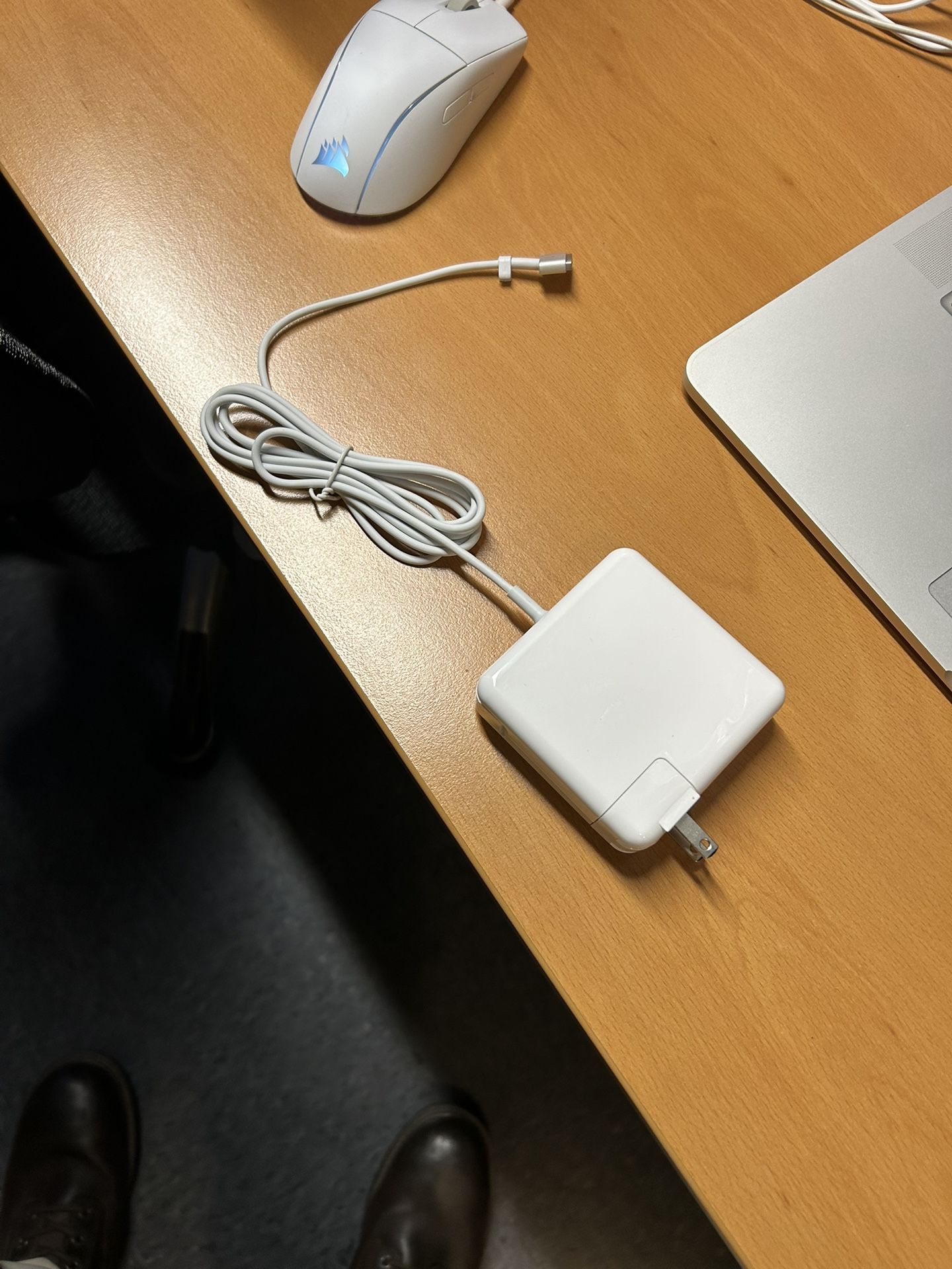 Apple MacBook Pro Charger 85W New
