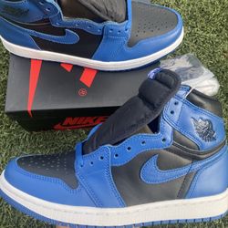 Nike Air Jordan 1 High Retro 