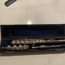 Pearl Quantz Series Flute Model 665