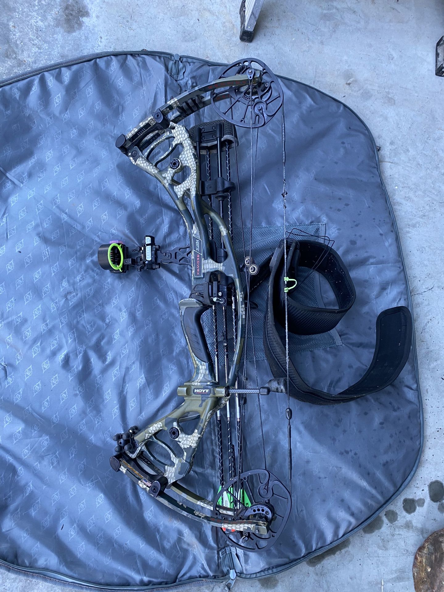 Hoyt Rx-4