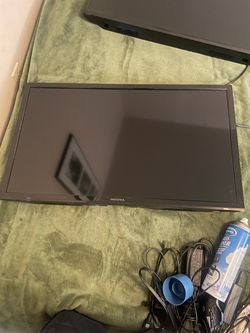 Insignia 32” flatscreen tv.