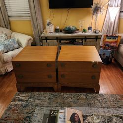 Real Century End Table/Side Table/ Nightstand 