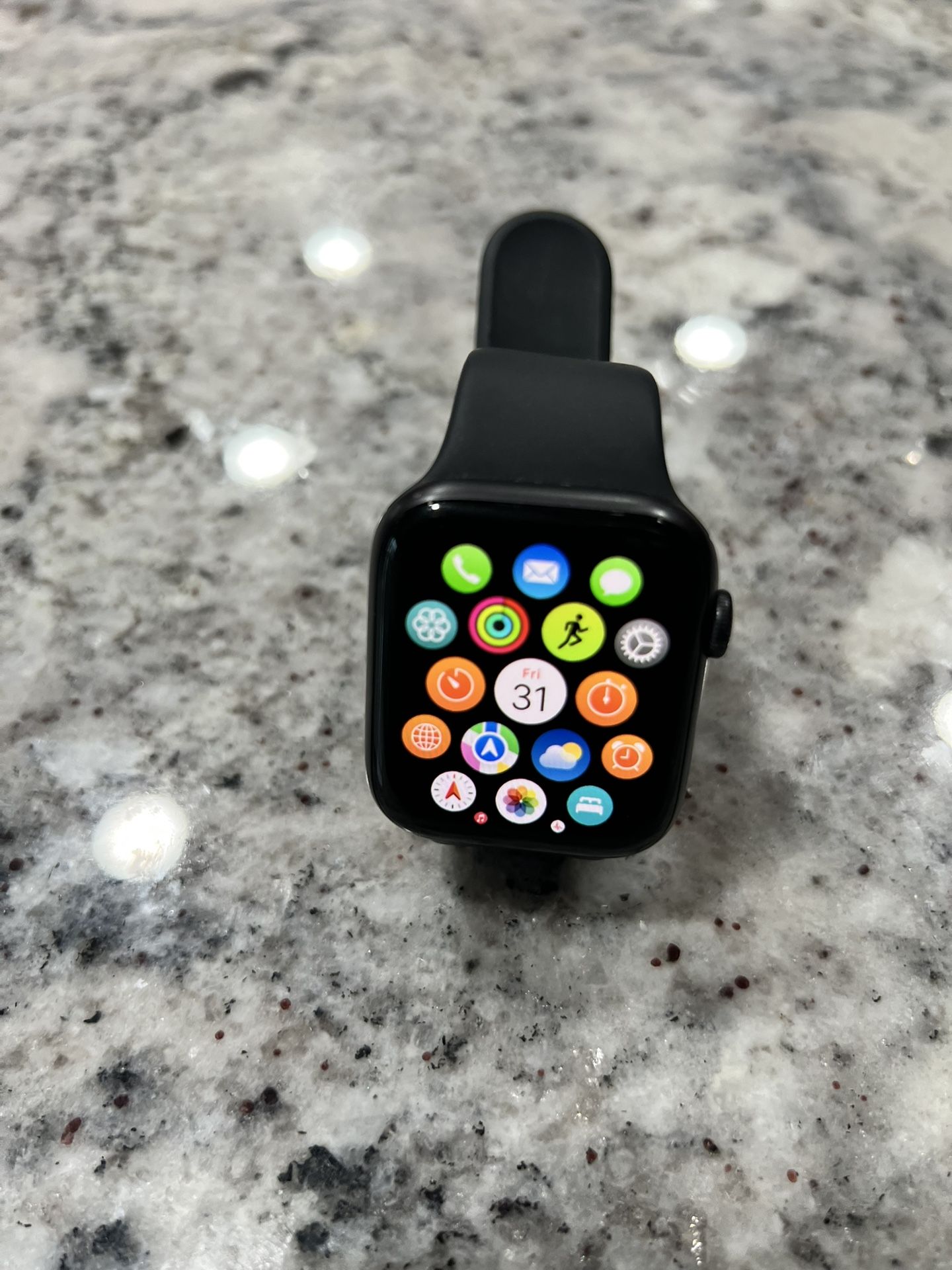 Apple Watch Series 6 44mm WiFi And Cellular
