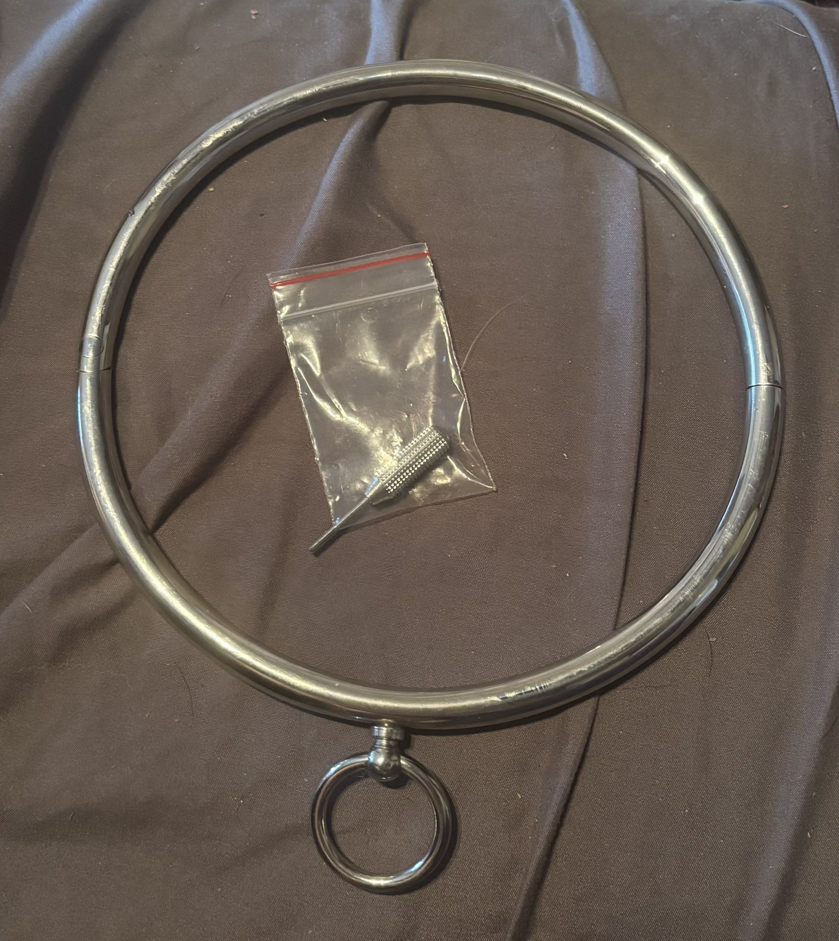 Metal Choker With Key