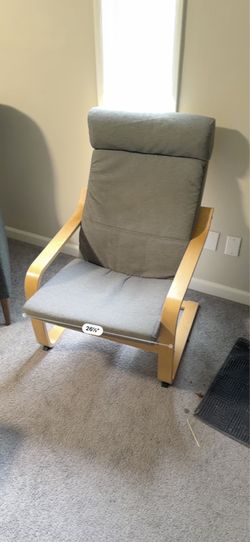 IKEA POÄNG Lounge Chair – Gray Cushion / Birch Wood Frame