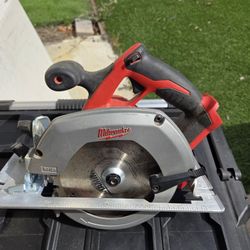 Milwaukee 6 1/2 Circular Saw