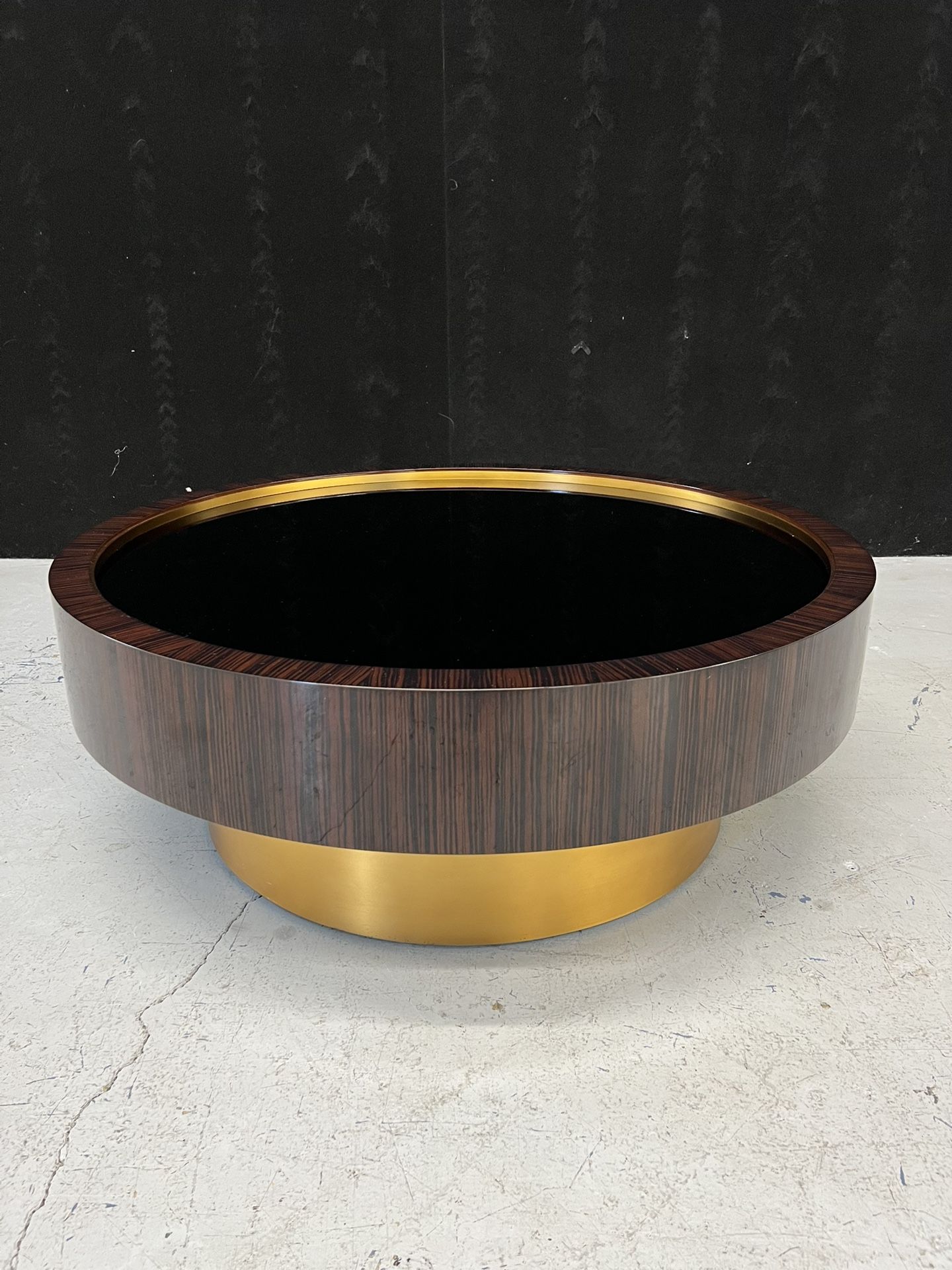 Unlimited Furniture Caracole Signature Urban The Anonymous Cocktail Coffee Table