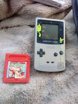 Gameboy color Pikachu edition