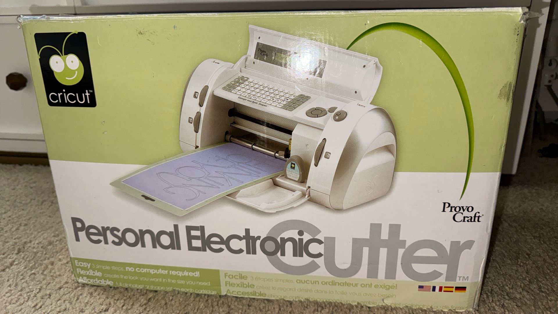 Cricut Machine Excellent Condition. Has Several New Cartridges.