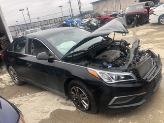 2016 Hyundai Sonata for parts