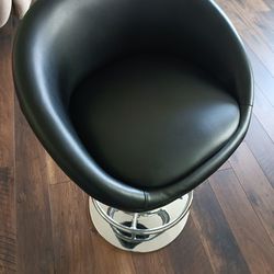 Adjustable Bar Stool Chair That Swivels