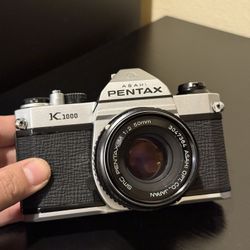 Pentax K1000 W 50mm 2.0 SLR 35mm Film Camera