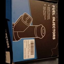 Set of 6 fuel Injectors Brand new