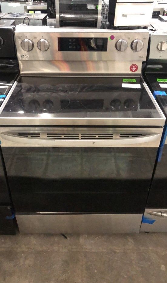 LG LRELS 30 in. 6.3 cu. ft. Smart Stove Range E6F