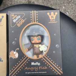 Unopened Molly Copper Head And Angry Fish