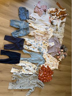 3-6 baby clothes (girls and neutral) bundle