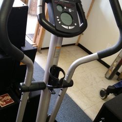 Pro-Form Cardio CrossTrainer 800 Elliptical High quality Gym Exercise Machine