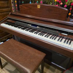 Good Conditioned Piano In Sell