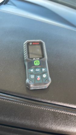 Bosch Blaze Laser Distance Measure