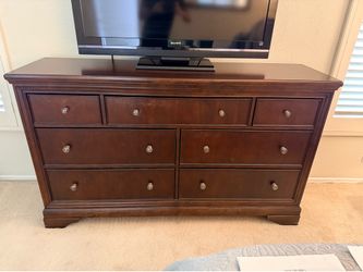 Quality Dresser and Nightstand Set