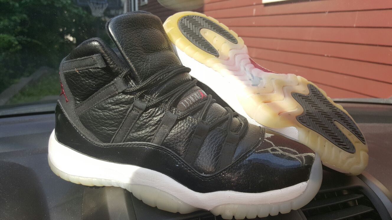 Jordans 11s size 7