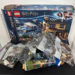 Harry Potter Lego Set looks mostly complete 3 bags sealed All Figures Seem to be There Just $35 