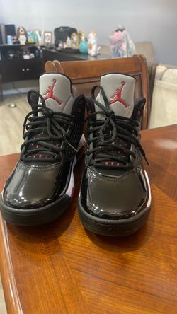 Air Jordan maxin 200 ‘black gym red’ size 11 Men’s