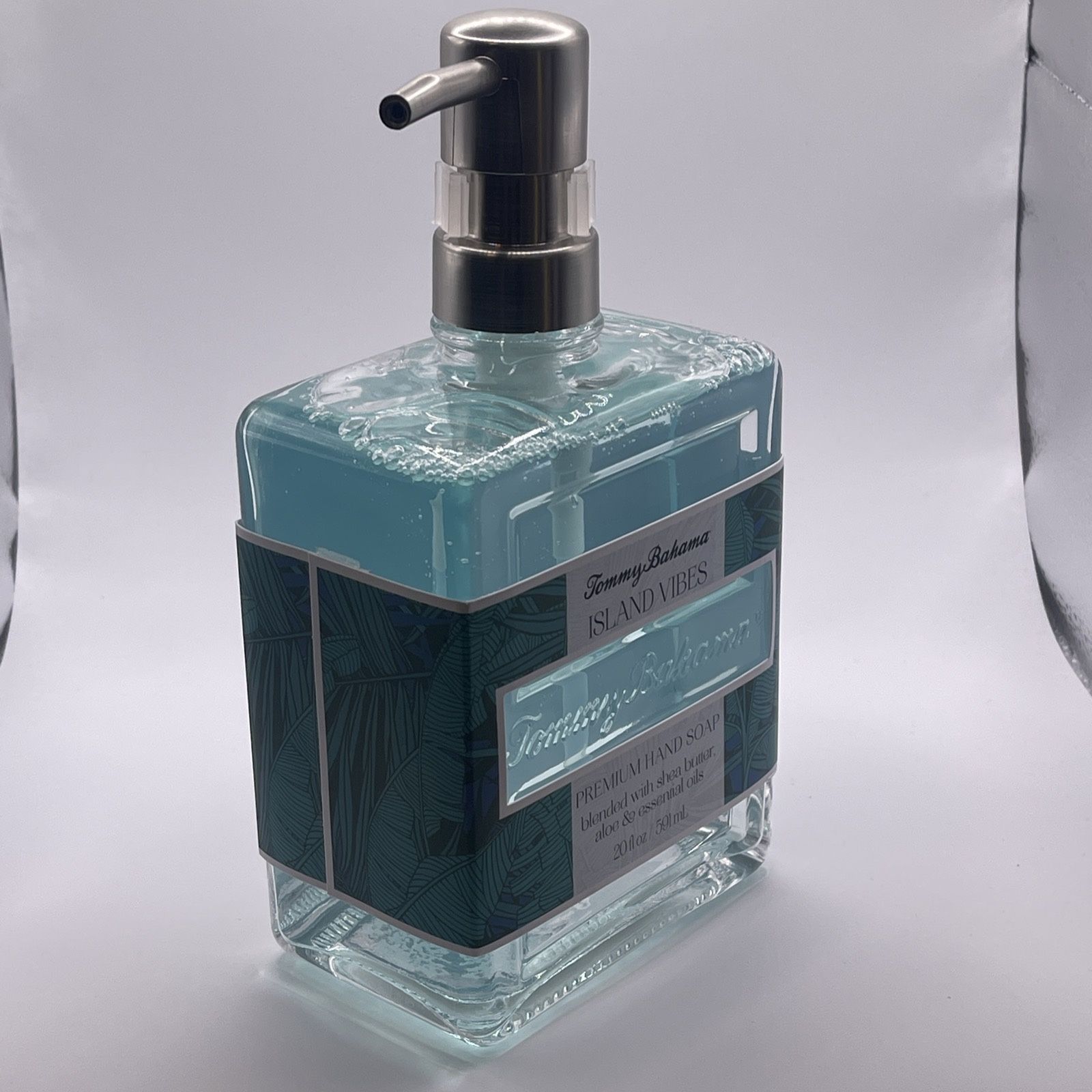 Tommy Bahama Island Vibes Hand Soap 591ml Brand New