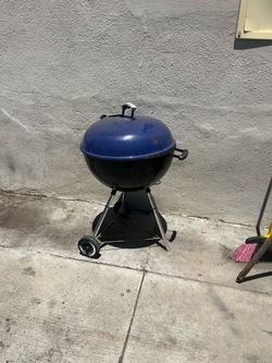Weber charcoal grill
