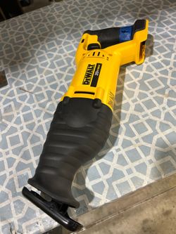 Dewalt 20v saw zall