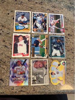 Baseball cards lot x9