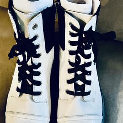 Boots, Circus, White Size 8