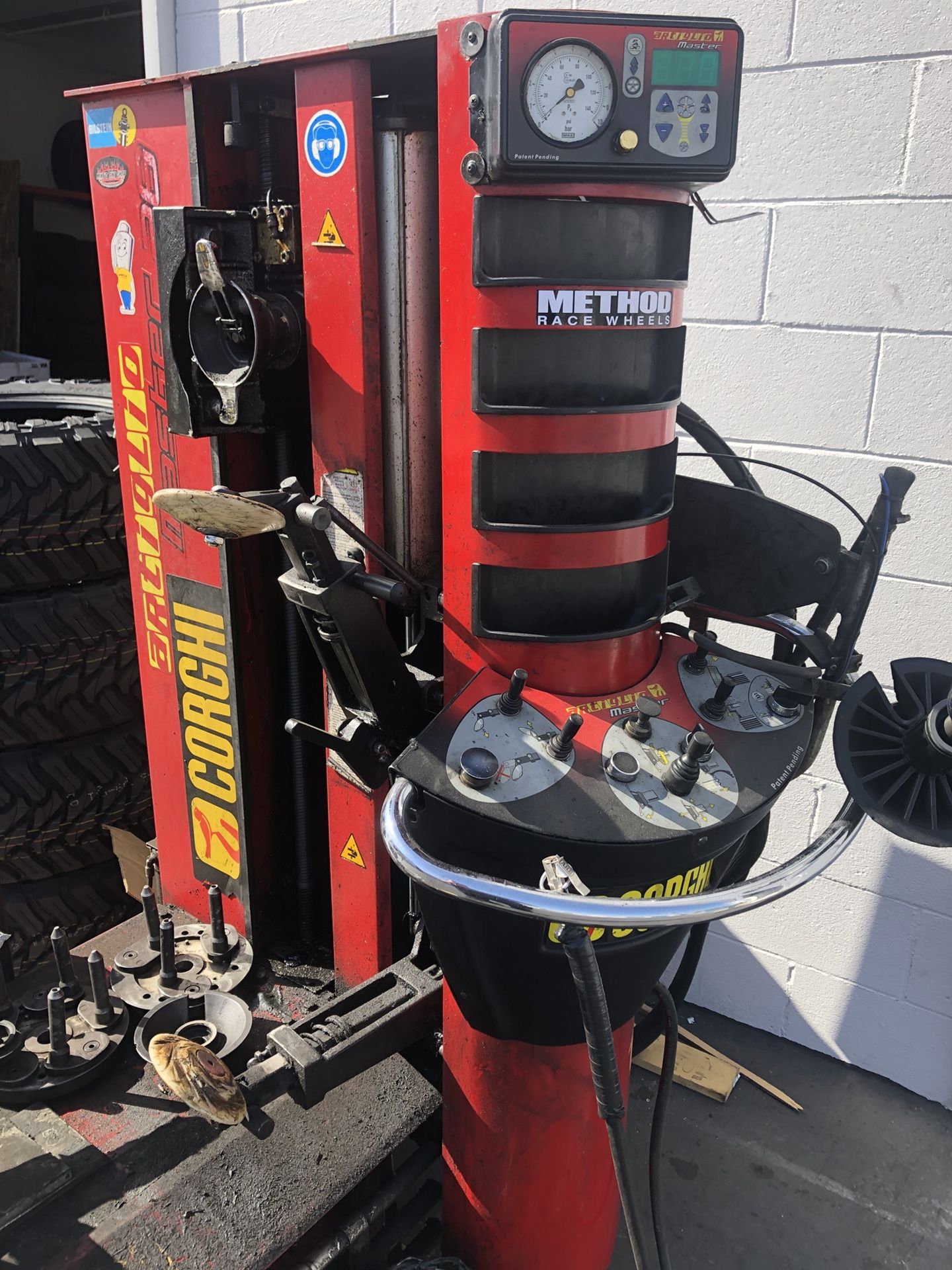 Corghi Artiglio Master J Tire Machine