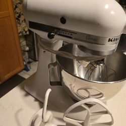 SOLD  KitchenAid Mixer