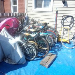 Bunch  Bikes  Good  Cond  Pick It  Up   110all   U Interested  Come  Check   Izzy 