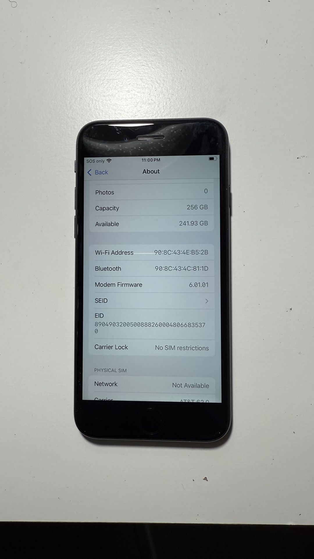Unlocked Black IPhone SE 2nd Generation 256 GB.