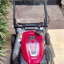 Honda Smart Drive Self Propelled Lawnmower Lawn Mower Works  Deck Needs Repair