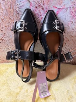 Black Pointed-Toe Slingback Flats with Buckles