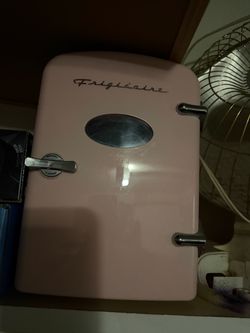 Mini pink fridge