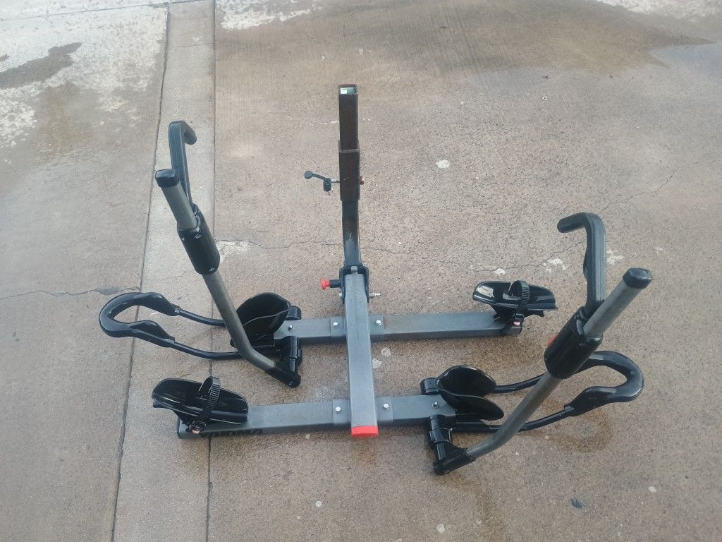 RACK FOR 2 BIKE IN GOOD CONDITION