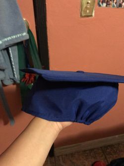 Cap and gown 5’1 - 5’2