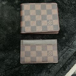 LV Wallet & Card holder 