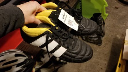 *Brand New* Adidas Mid Rugby Boots/Cleats