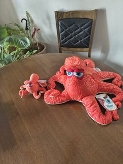 17" Hank And Mini Hank Plush