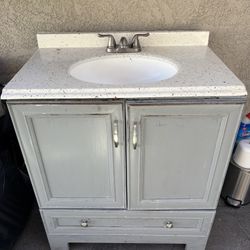 36” Bathroom vanity With Sink And Fixtures And Mirror