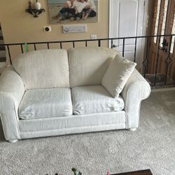 7 1/2 Foot Couch & A 5 1/2 Foot Loveseat 