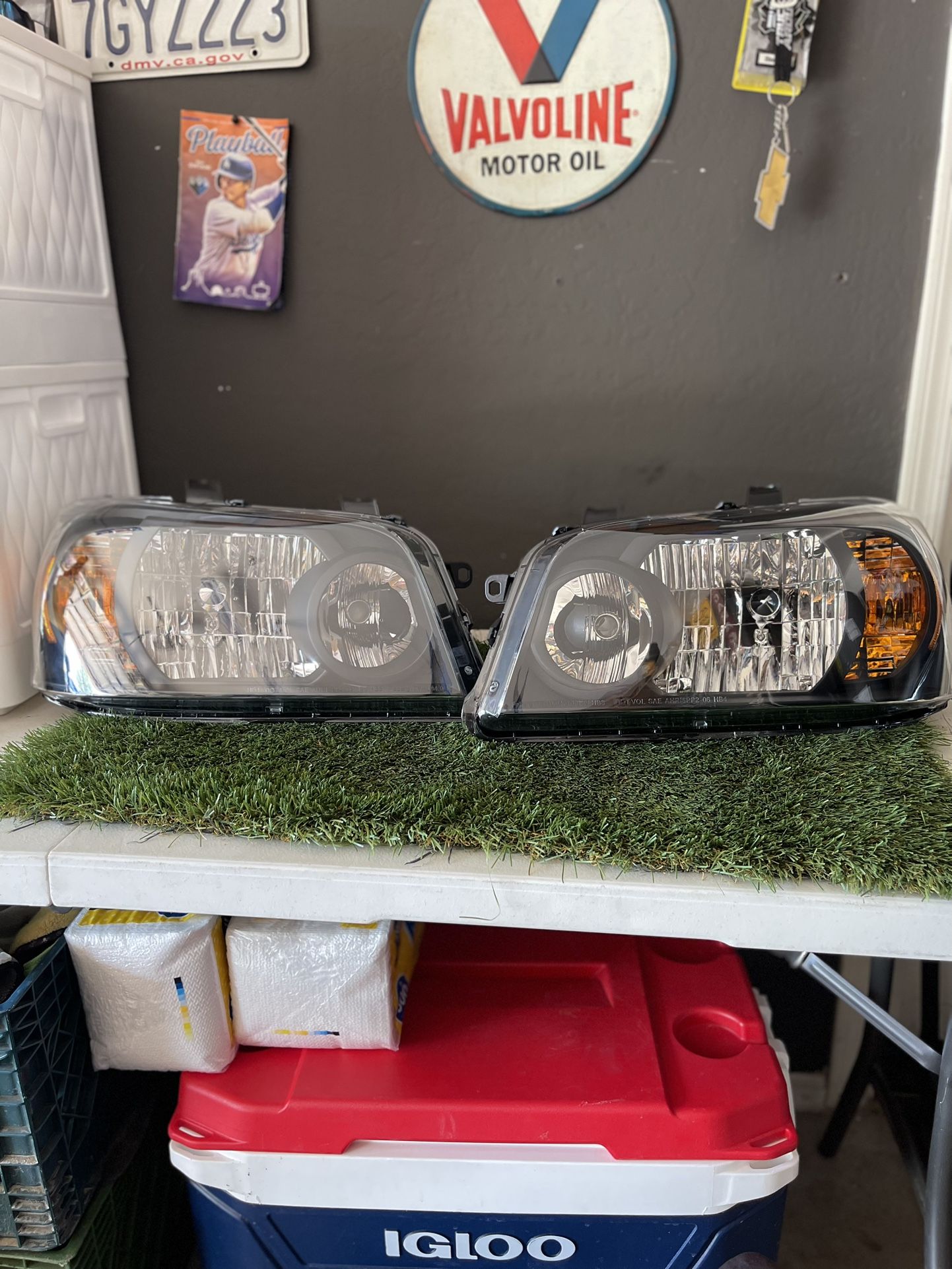 Toyota Highlander Factory Style Headlights (Matte Black Housing/Clear Lens)