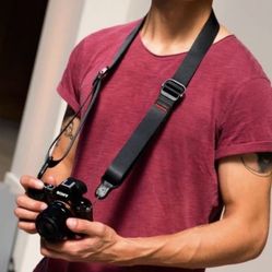 Peak Design Slite Lite Black