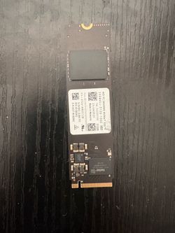 Western Digital WD PC SN5000S 512GB NVMe M.2 Internal SSD Black