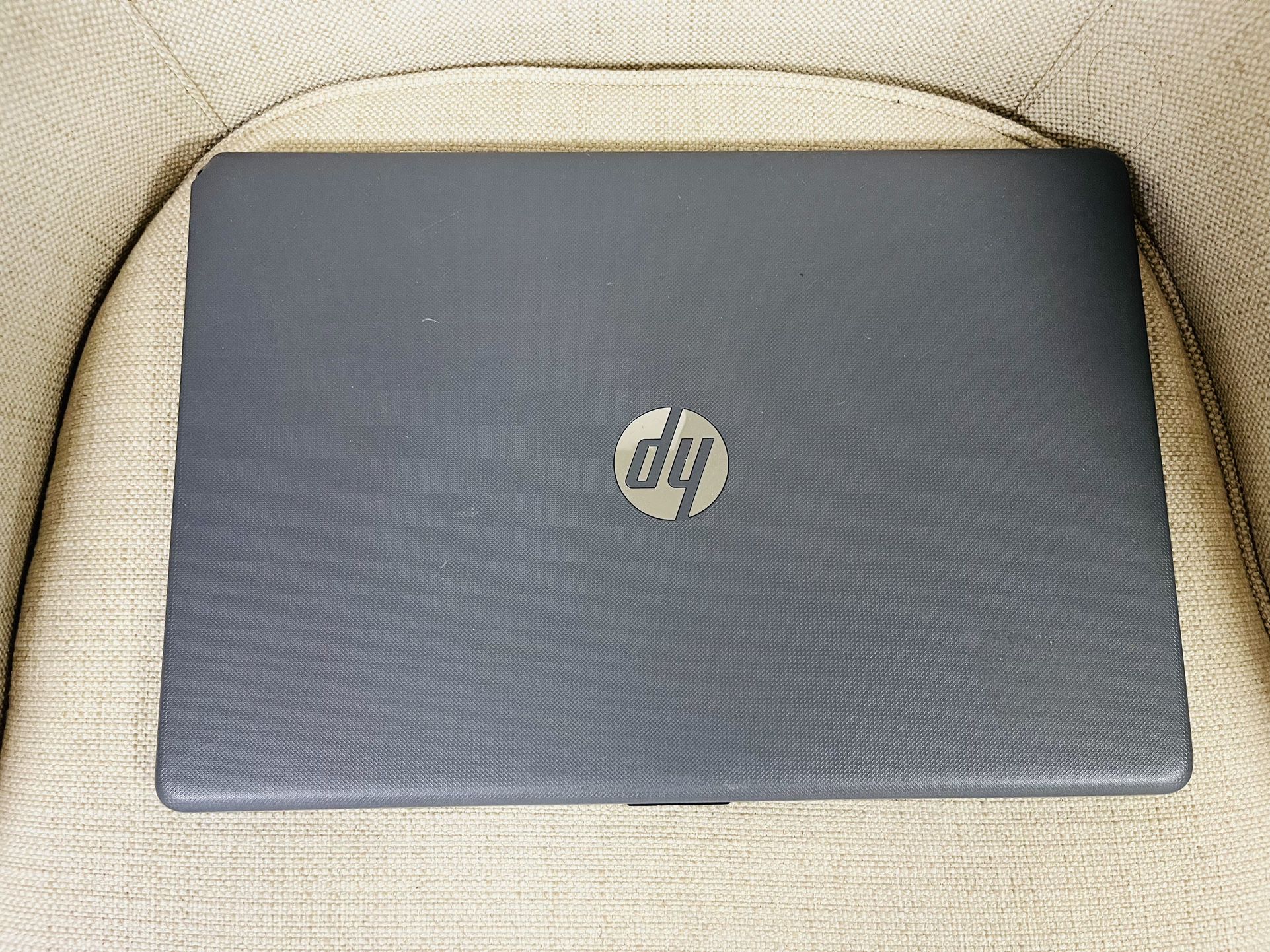 HP 17 Inch Laptop Intel I5 7th Gen CPU 16GB DDR4 Windows 10